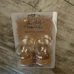 Mini snow globes 2pk